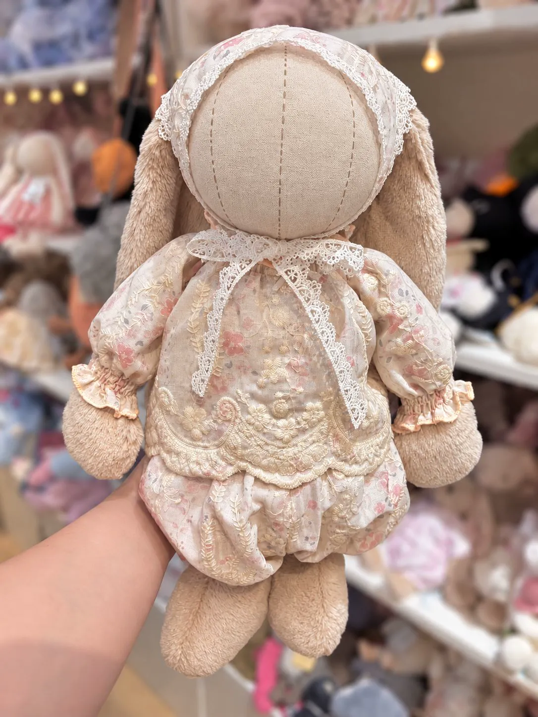 Bộ đồ bí ren thêu (size L thỏ) · Góc 2