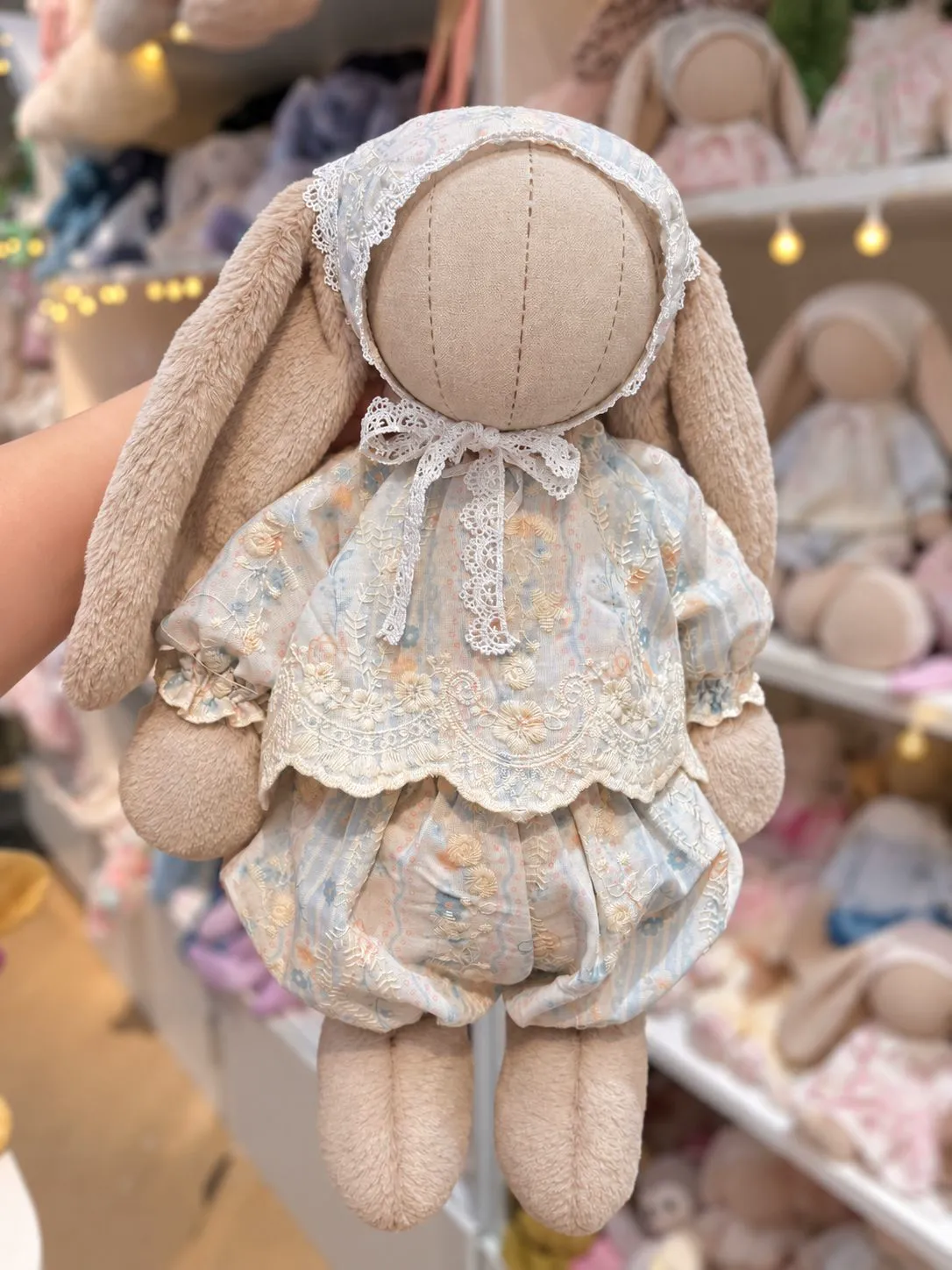 Bộ đồ bí ren thêu (size L thỏ) · Góc 1